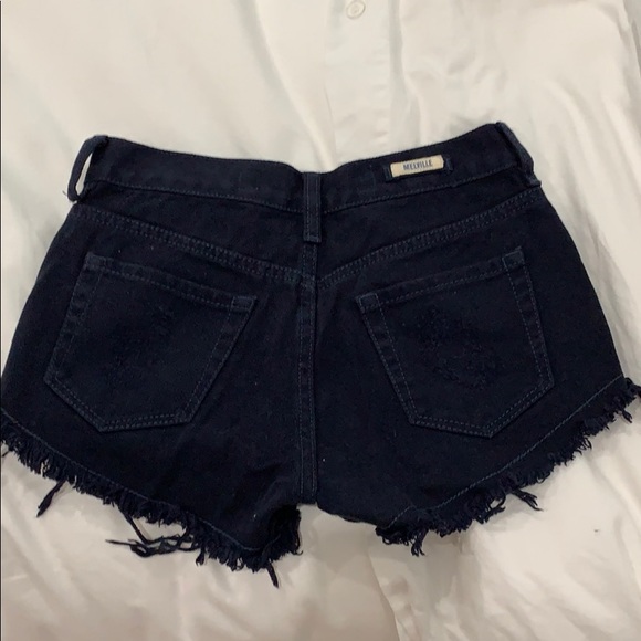 Shorts - Picture 4 of 4